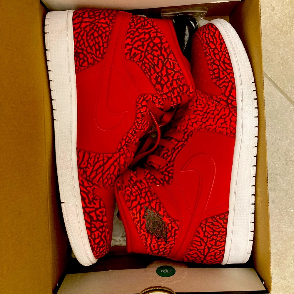 Jordan 1 elephant print red